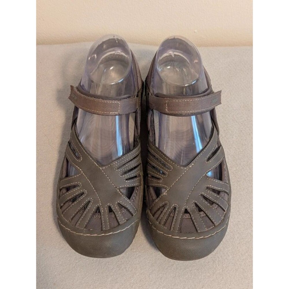 JSport by Jambu Women’s 7 Gray Closed Toe Hiking Sandals